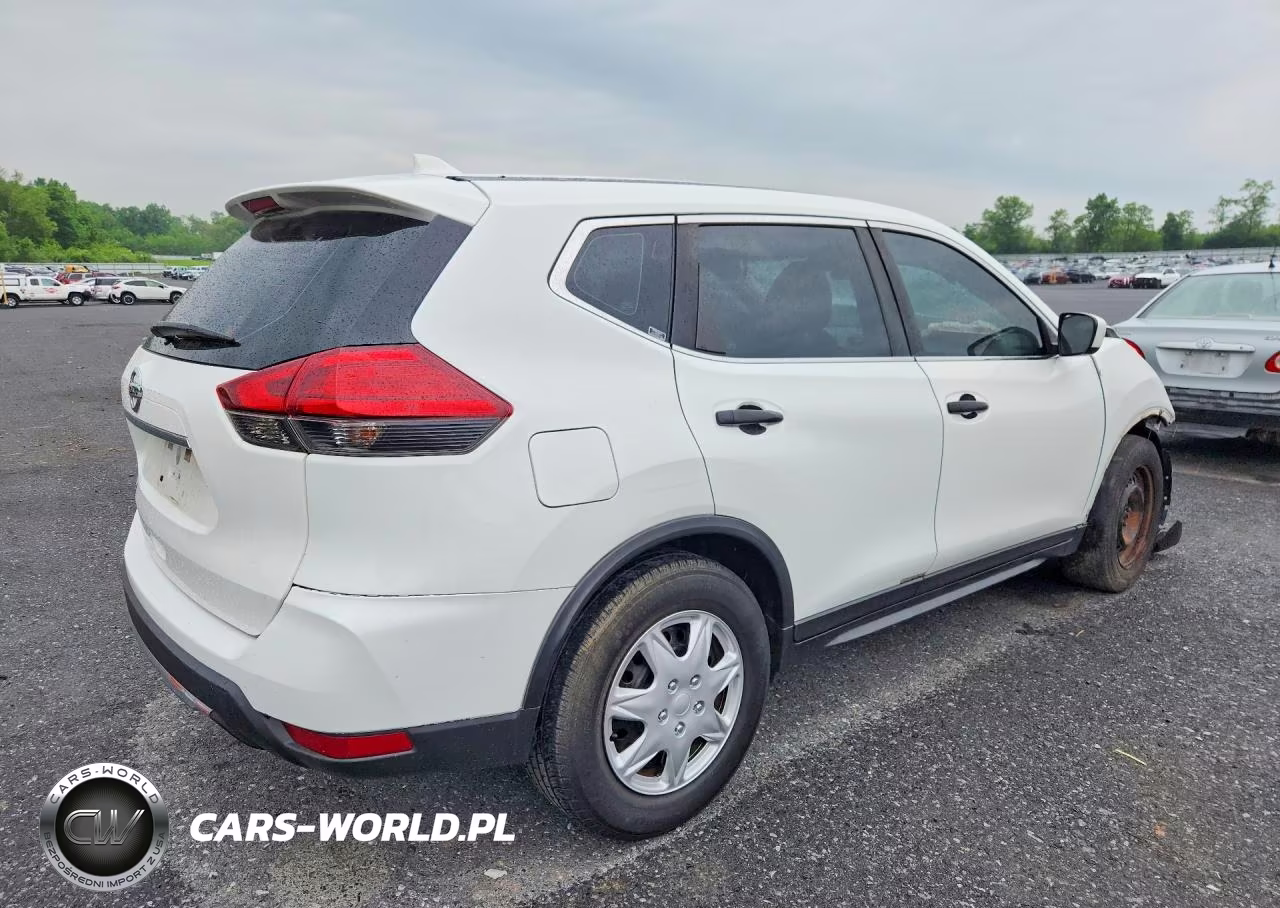 2017 Nissan Rogue S VIN:KNMAT2MT3HP534754 - 3