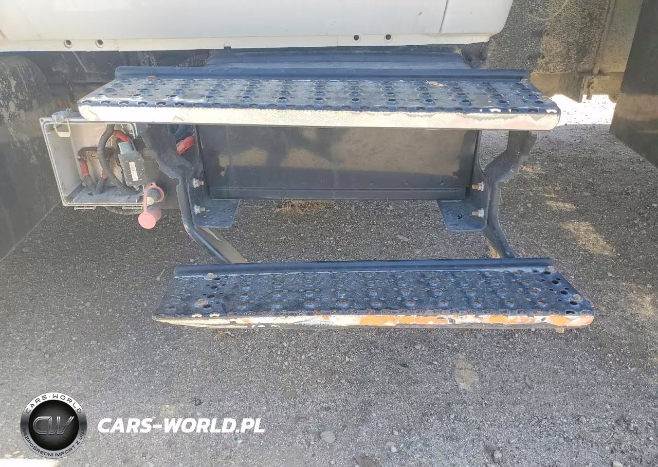 2013 Ford F650 Super Duty VIN:3FRNW6FB2DV773505 - 9