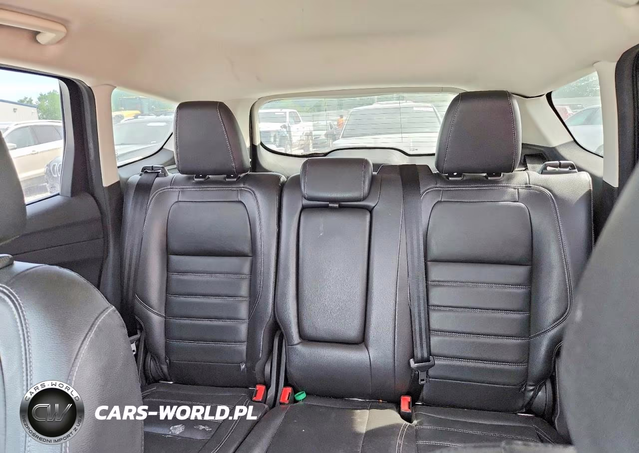 2017 Ford Escape Titanium VIN:1FMCU9J94HUA60768 - 10