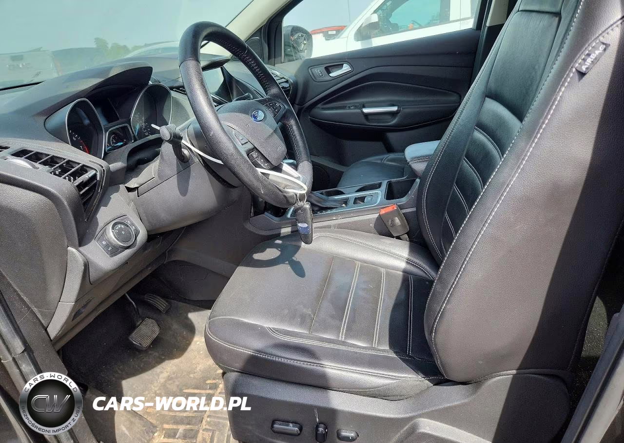 2017 Ford Escape Titanium VIN:1FMCU9J94HUA60768 - 7