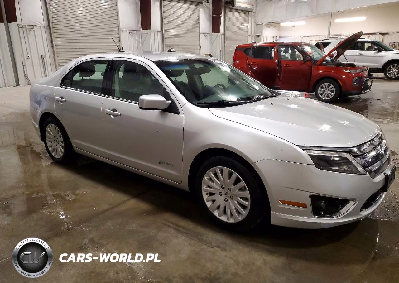 2011 Ford Fusion Hybrid VIN:3FADP0L32BR110074 - 4