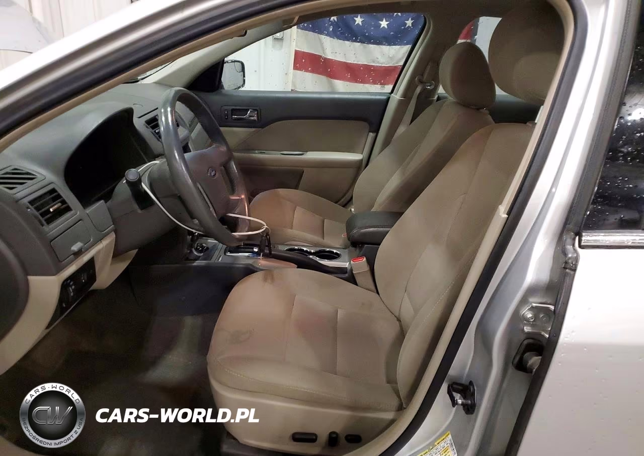 2011 Ford Fusion Hybrid VIN:3FADP0L32BR110074 - 7