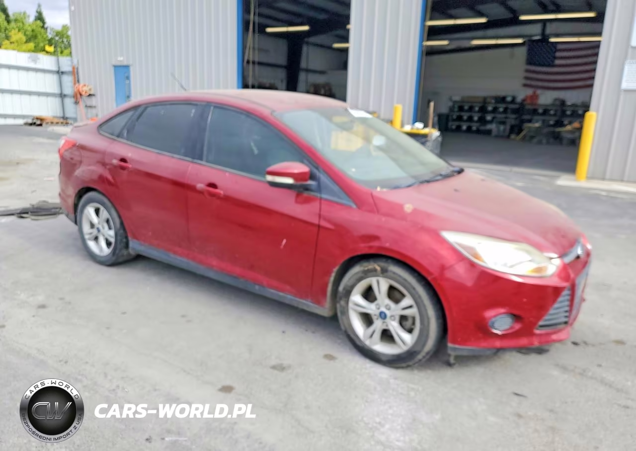 2014 Ford Focus Se VIN:1FADP3F21EL325811 - 4