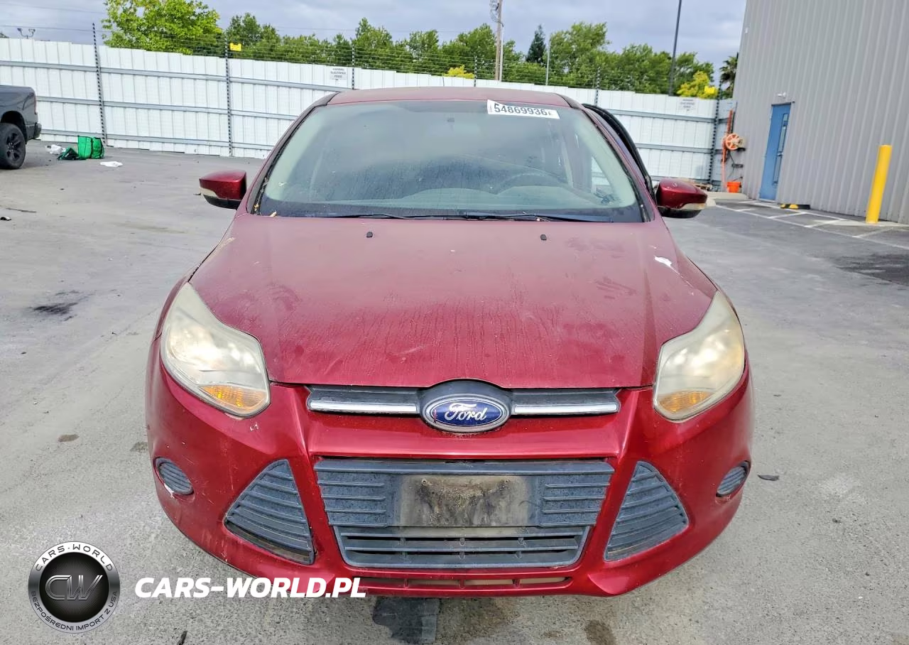 2014 Ford Focus Se VIN:1FADP3F21EL325811 - 5