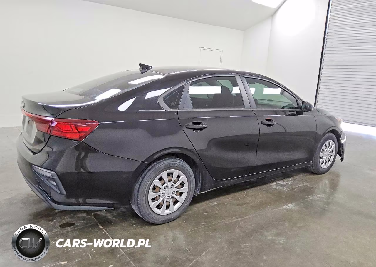 2020 Kia Forte Fe VIN:3KPF24ADXLE190575 - 3