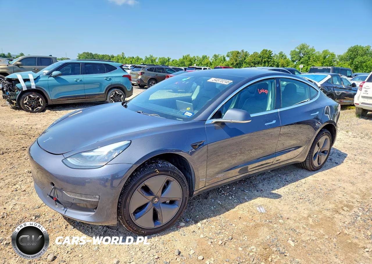 2020 Tesla Model 3 – zdjęcie 1 z 12