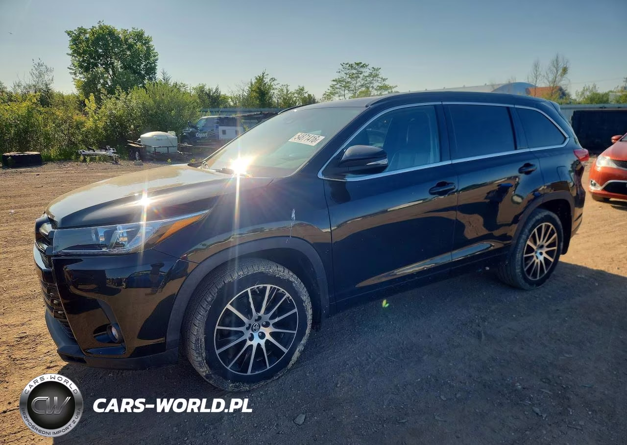 2018 Toyota Highlander Se – zdjęcie 1 z 12