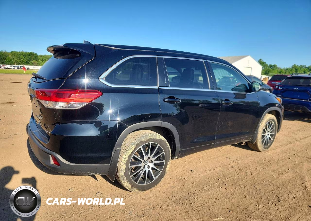 2018 Toyota Highlander Se VIN:5TDJZRFH7JS900436 - 3