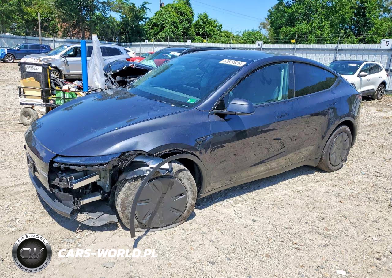 2026 Tesla Model Y – zdjęcie 1 z 13