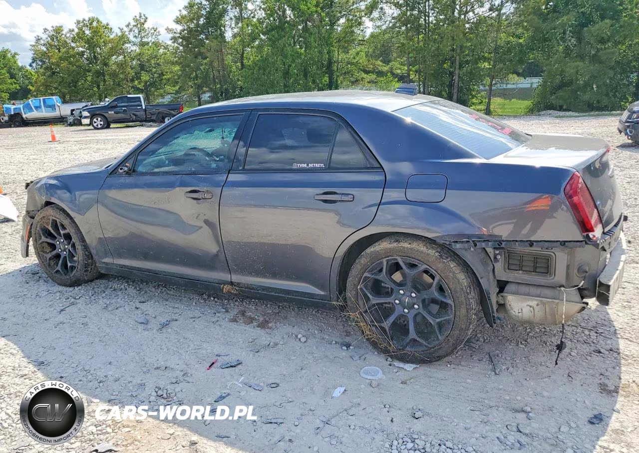 2019 Chrysler 300 S VIN:2C3CCABG2KH686520 - 2