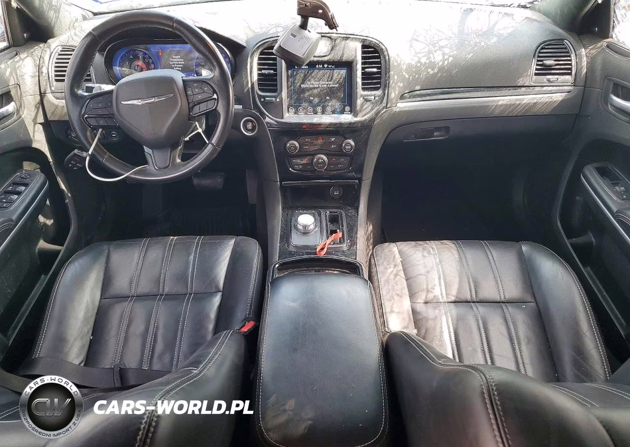 2019 Chrysler 300 S VIN:2C3CCABG2KH686520 - 8