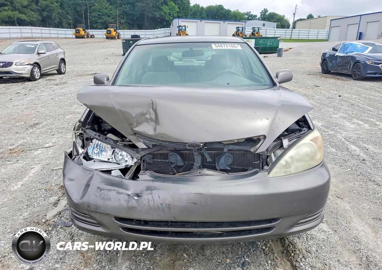 2003 Toyota Camry Le VIN:4T1BE32K53U684336 - 5