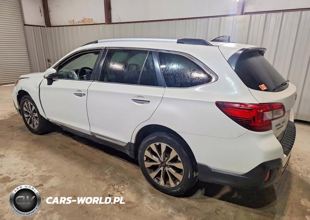 2019 Subaru Outback Touring VIN:4S4BSATC4K3255567 - 2