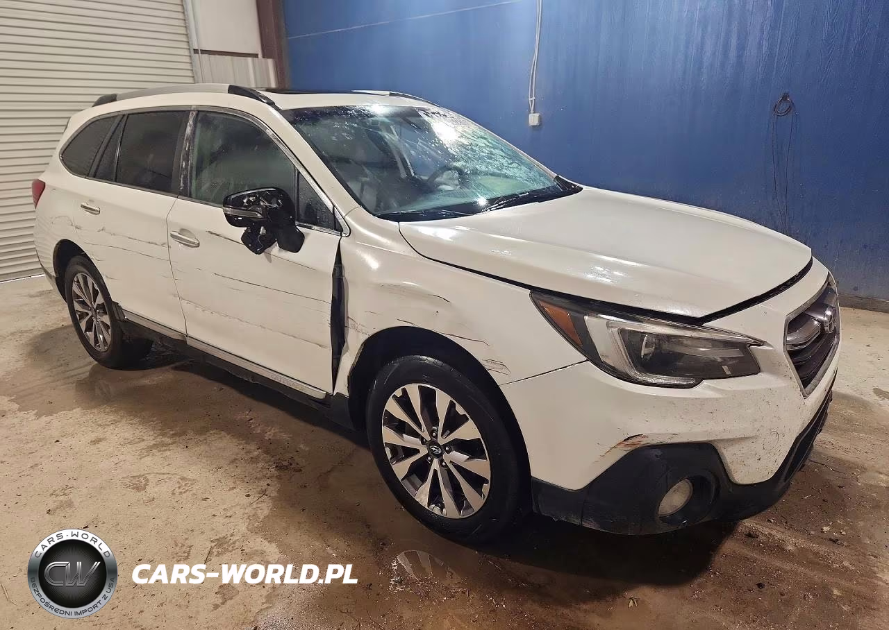 2019 Subaru Outback Touring VIN:4S4BSATC4K3255567 - 4