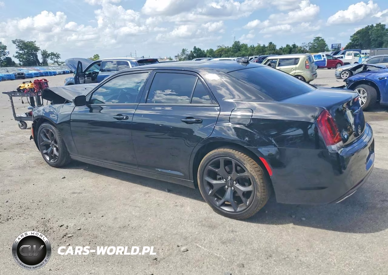 2023 Chrysler 300 S VIN:2C3CCABG6PH647002 - 2