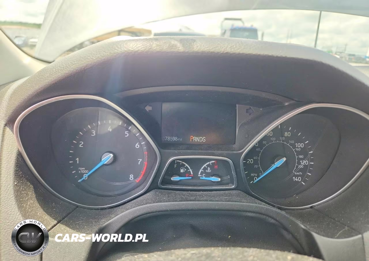 2018 Ford Focus Se VIN:1FADP3FE0JL321821 - 9