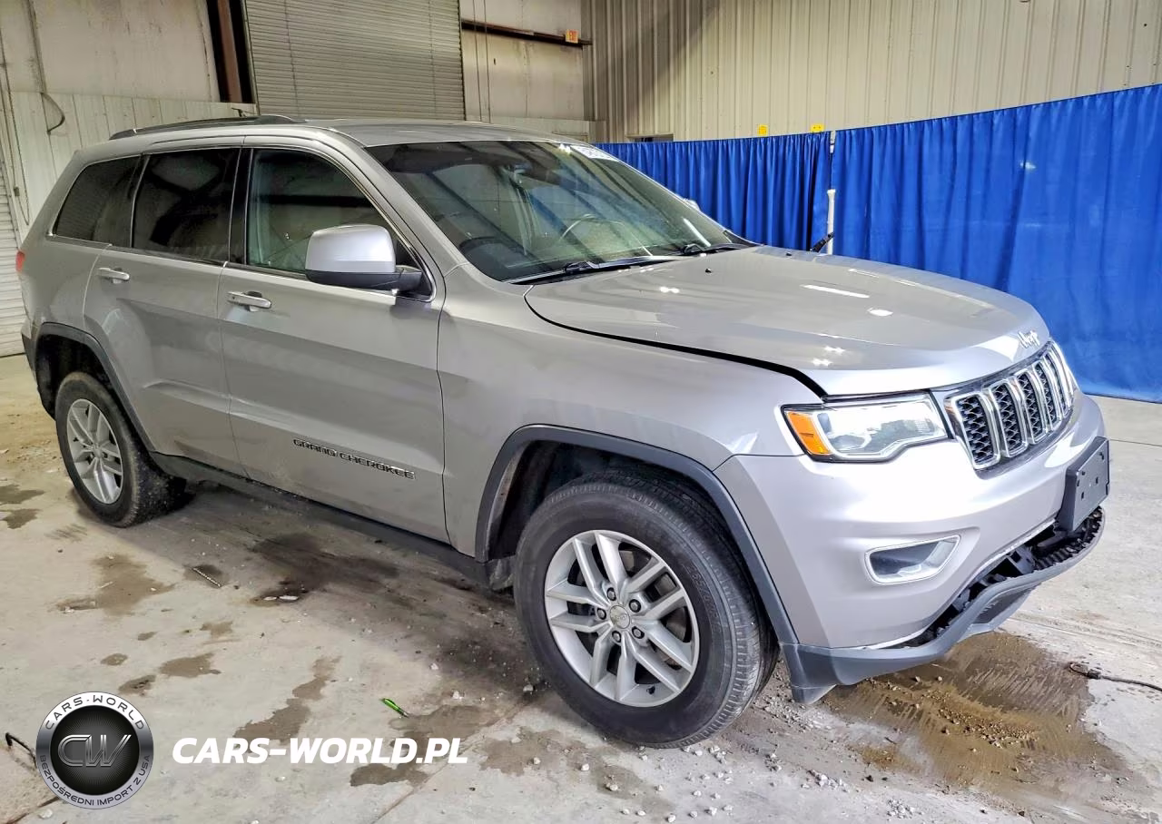 2018 Jeep Grand Cherokee Laredo VIN:1C4RJFAG2JC312761 - 4