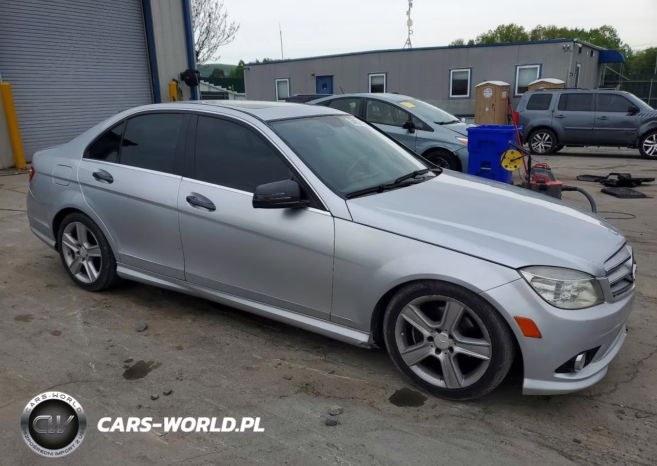 2010 Mercedes-Benz C 300 4Matic VIN:WDDGF8BB5AR092543 - 4