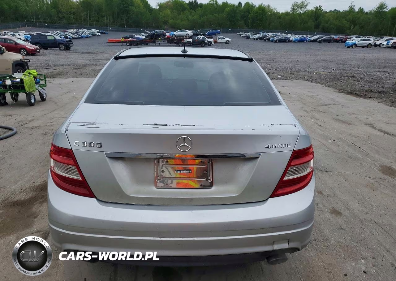 2010 Mercedes-Benz C 300 4Matic VIN:WDDGF8BB5AR092543 - 6
