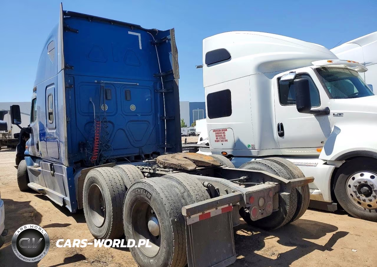 2017 Freightliner Cascadia 125 VIN:3AKJGLDR9HSHZ6302 - 3