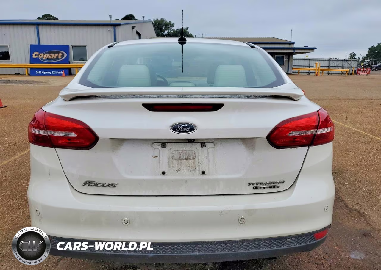 2016 Ford Focus Titanium VIN:1FADP3J27GL369208 - 6