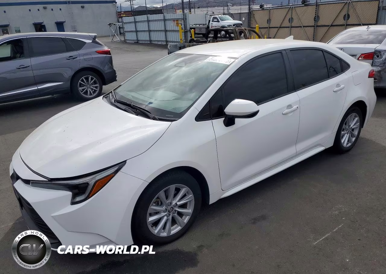 2023 Toyota Corolla Hybrid Le – zdjęcie 1 z 12