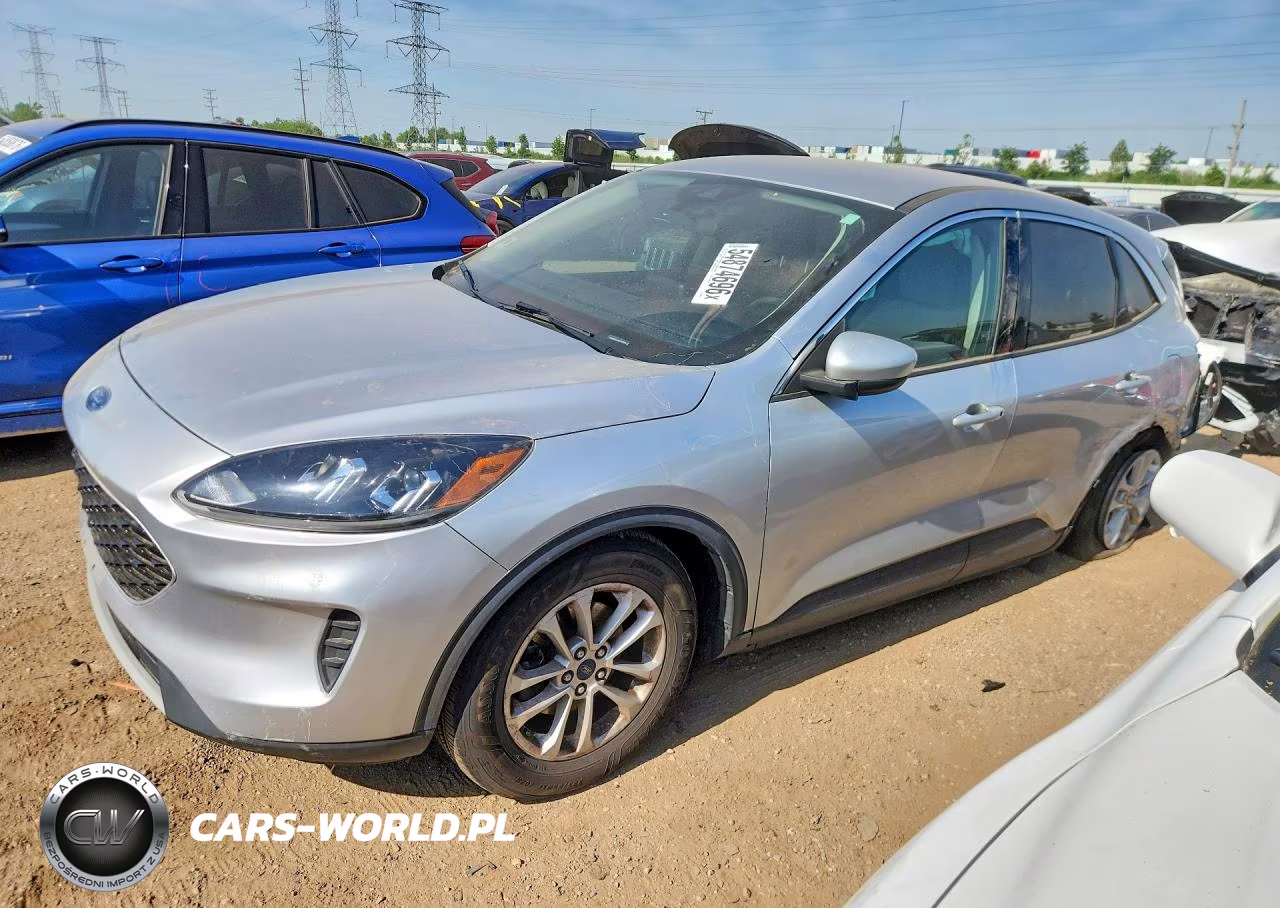 2020 Ford Escape Se