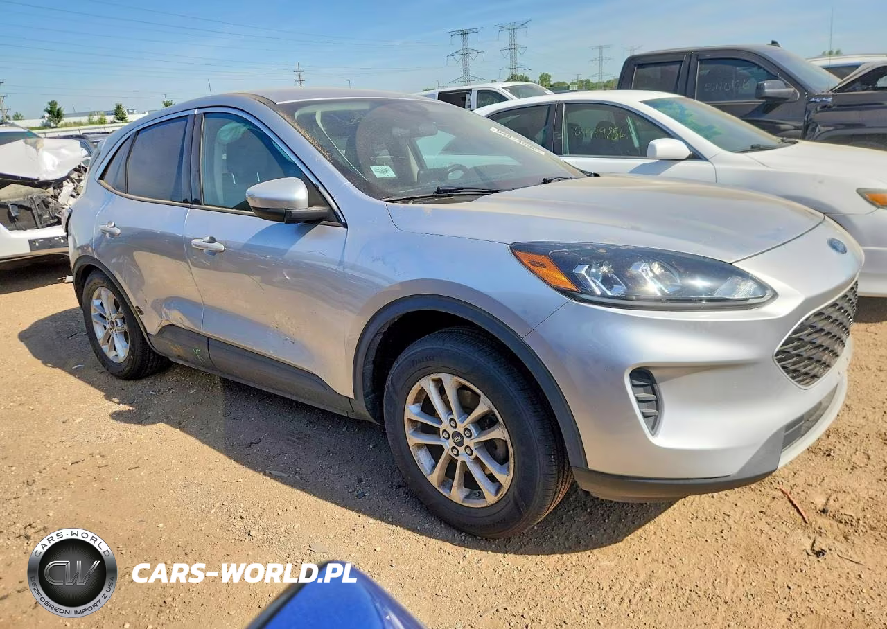 2020 Ford Escape Se VIN:1FMCU0G6XLUA85644 - 4