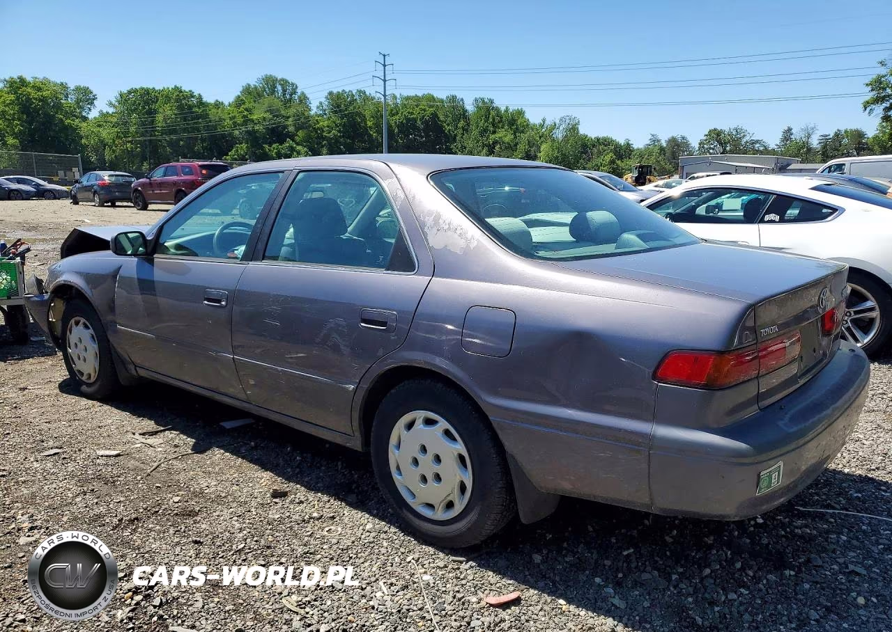 1999 Toyota Camry Le VIN:4T1BG22K4XU869116 - 2