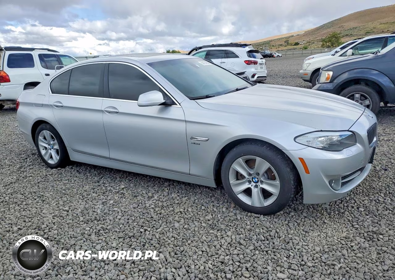 2012 BMW 528 Xi VIN:WBAXH5C53CDW02039 - 4