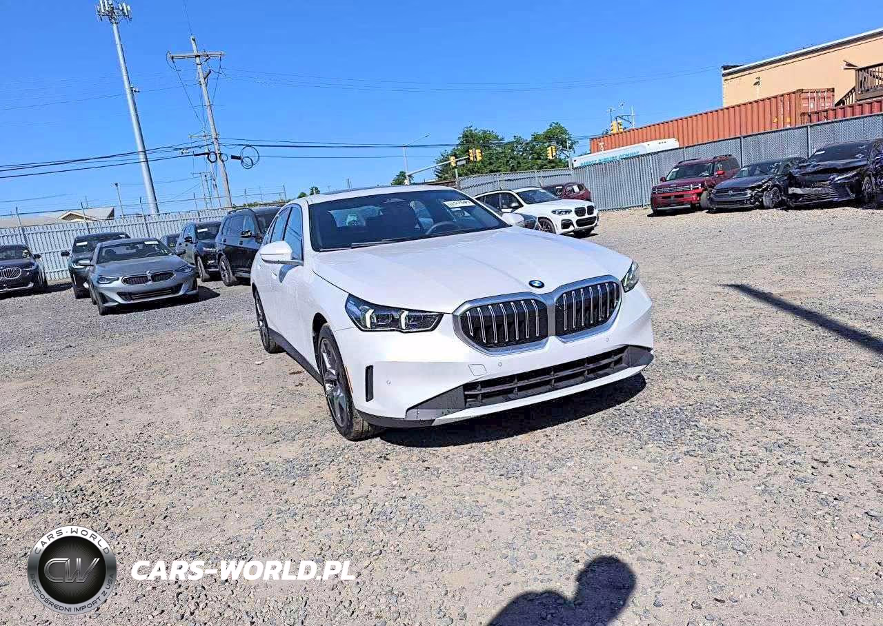 2026 BMW 530 Xi VIN:WBA53FJ01TCW71868 - 3