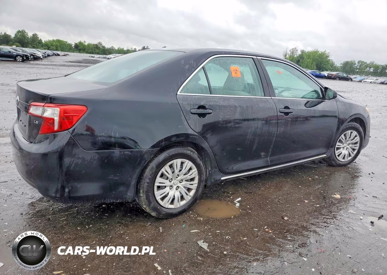 2014 Toyota Camry Le VIN:4T1BF1FK3EU844647 - 3
