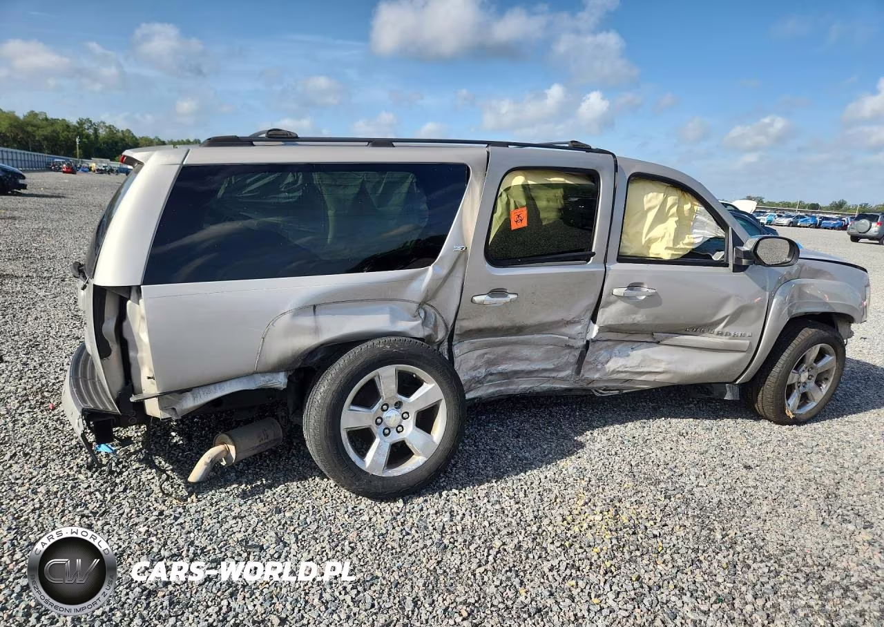 2007 Chevrolet Suburban C1500 VIN:3GNFC16J87G230566 - 3