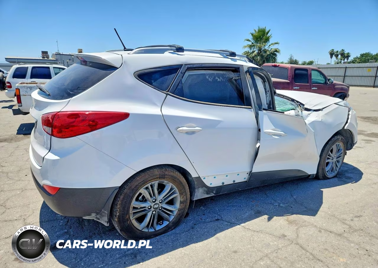 2015 Hyundai Tucson Se VIN:KM8JU3AGXFU100478 - 3