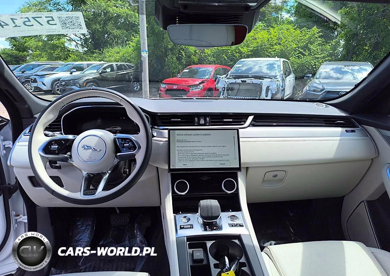 2025 Jaguar F-Pace R-Dynamic S VIN:SADCT2EX6SA753717 - 9