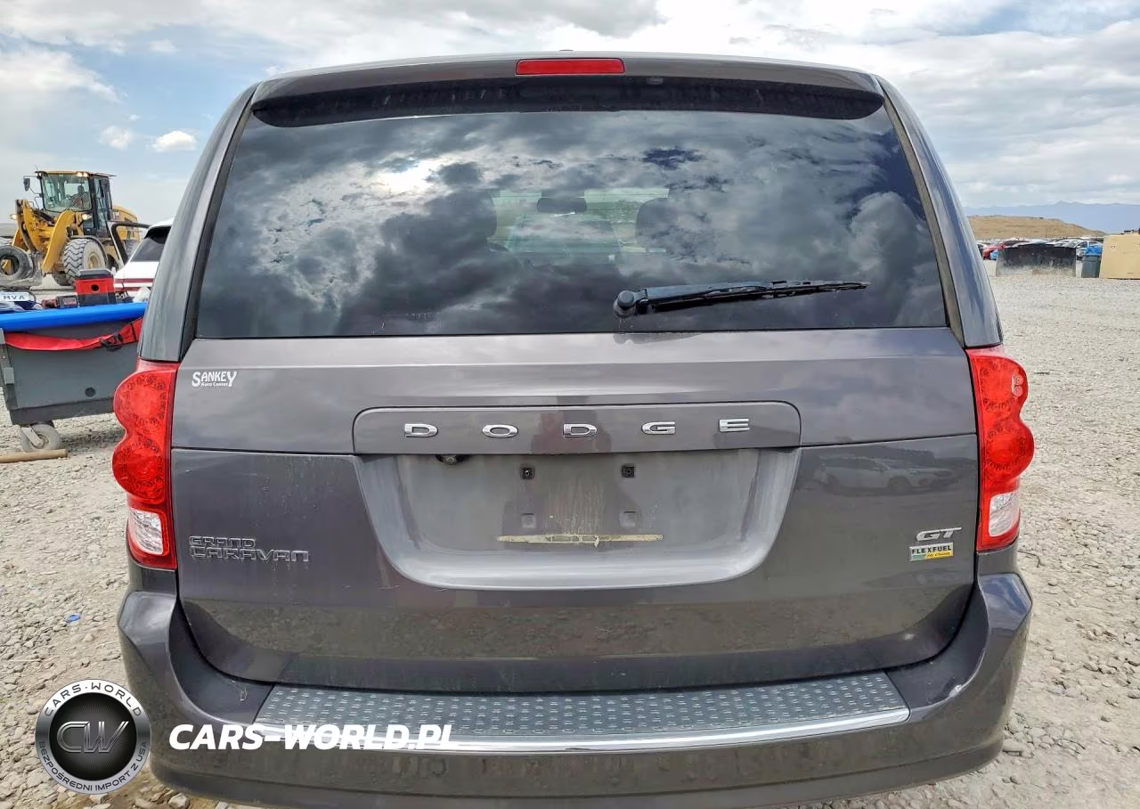 2018 Dodge Grand Caravan Gt VIN:2C4RDGEG1JR359942 - 6
