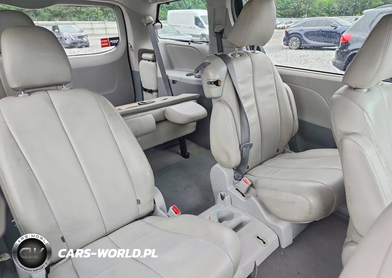 2012 Toyota Sienna Le VIN:5TDKK3DC0CS264653 - 11