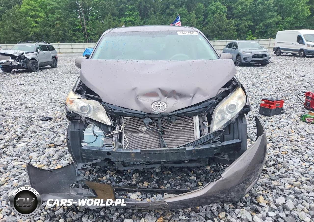 2012 Toyota Sienna Le VIN:5TDKK3DC0CS264653 - 5