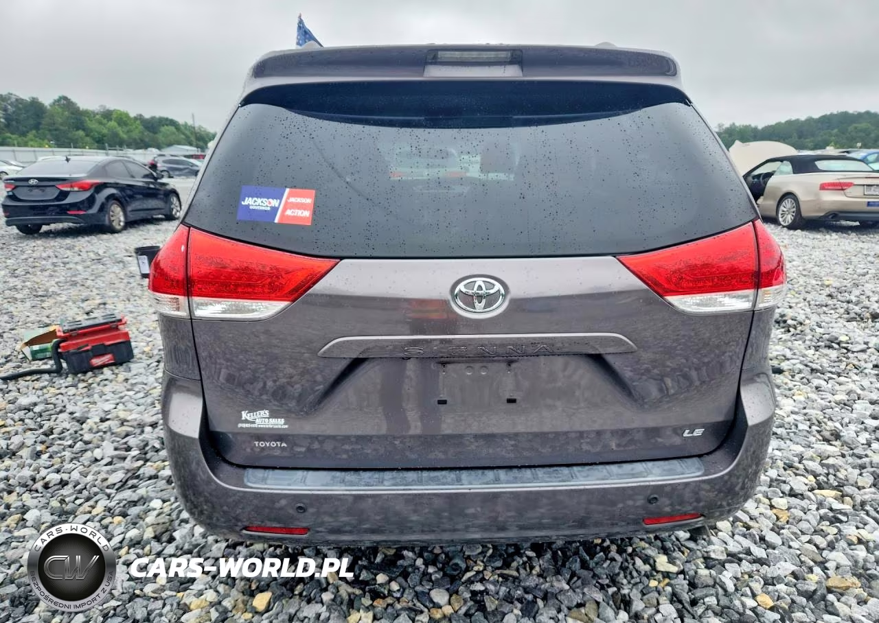 2012 Toyota Sienna Le VIN:5TDKK3DC0CS264653 - 6