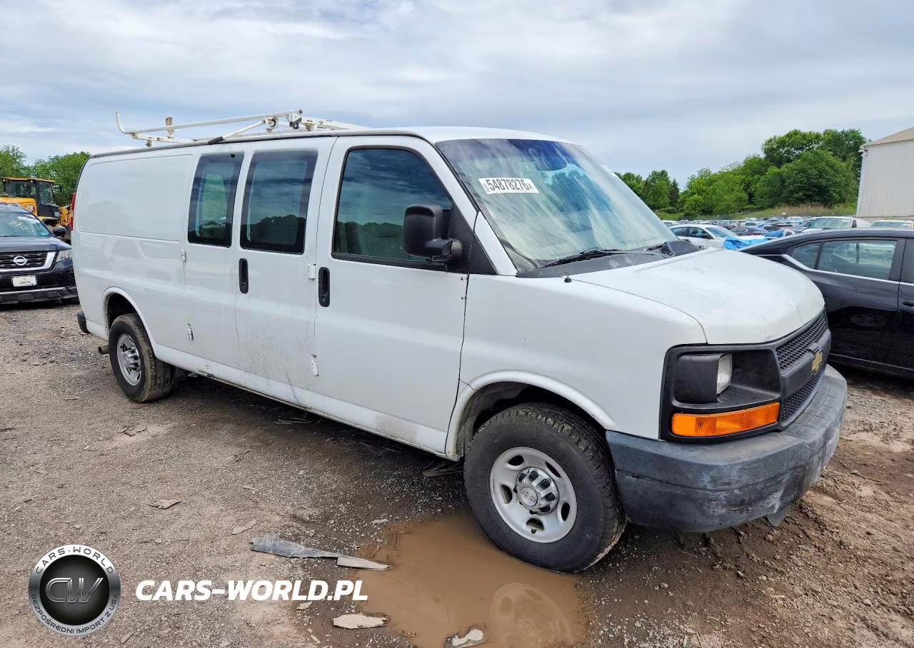 2015 Chevrolet Express G2500 VIN:1GCWGGCF2F1211525 - 4