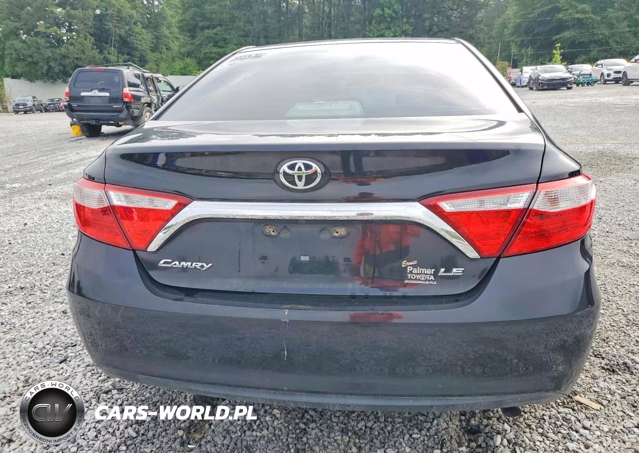 2017 Toyota Camry Le VIN:4T1BF1FK7HU423633 - 6