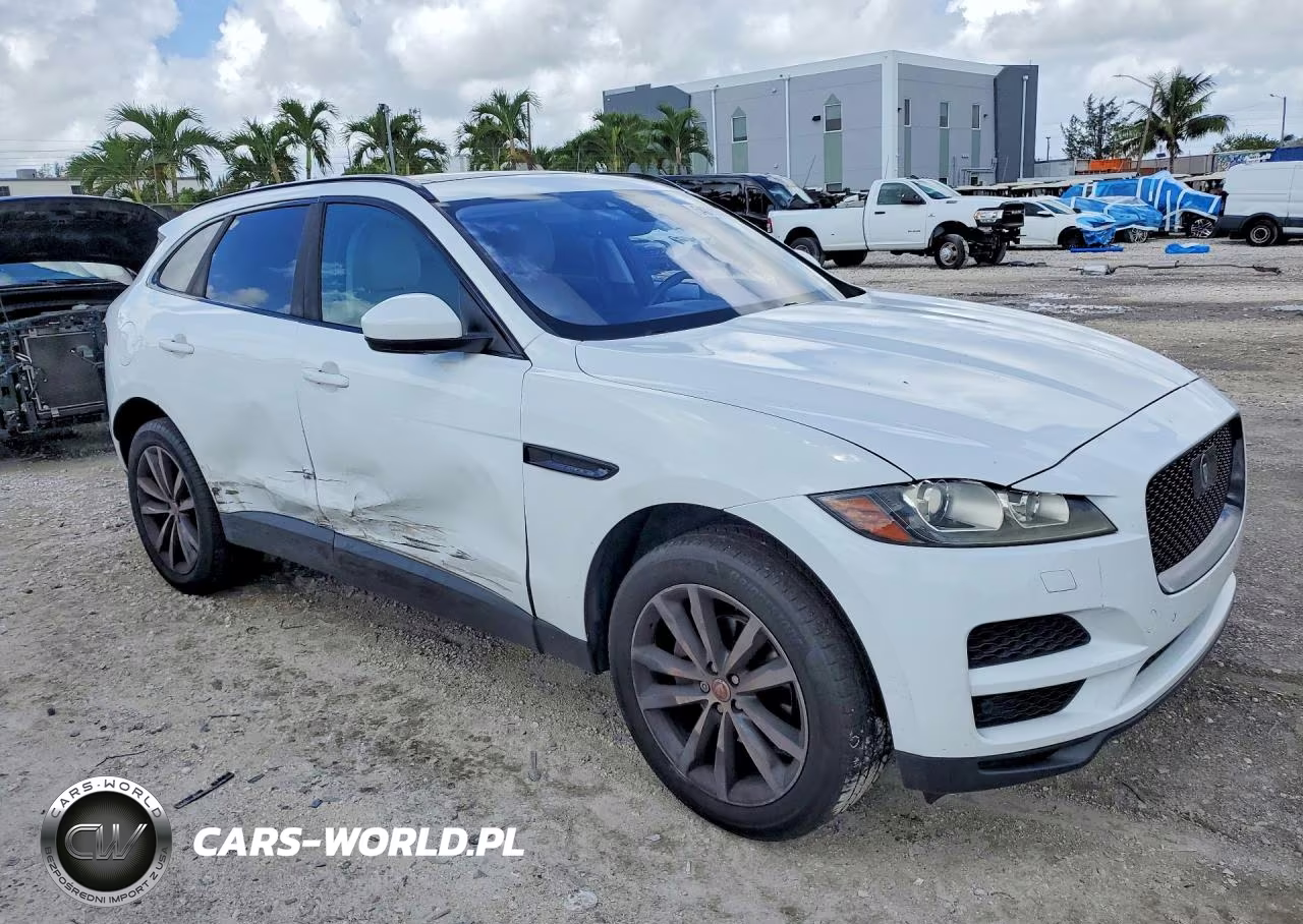 2019 Jaguar F-Pace Prestige VIN:SADCK2FX6KA367431 - 4