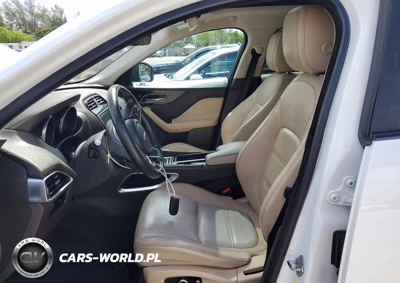 2019 Jaguar F-Pace Prestige VIN:SADCK2FX6KA367431 - 7