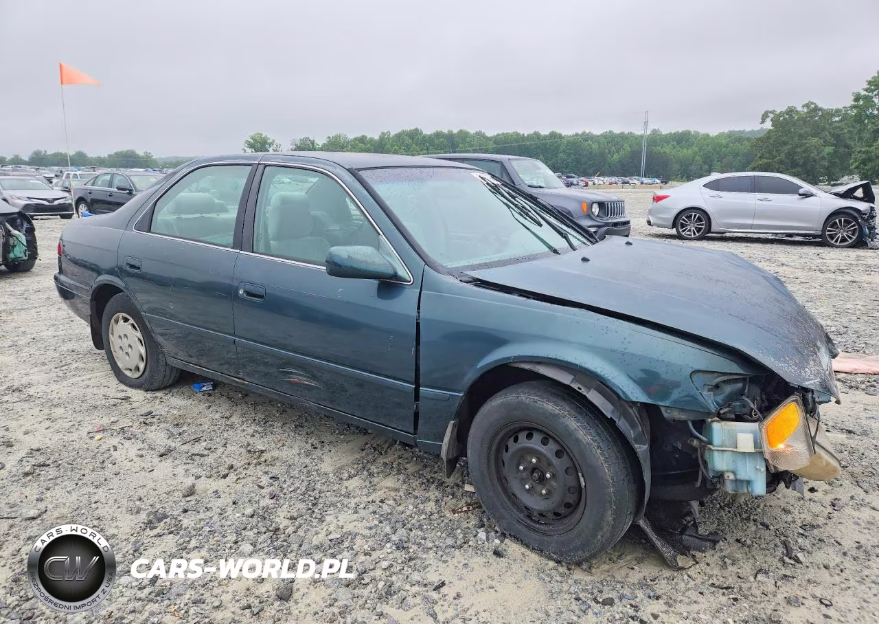 1998 Toyota Camry Le VIN:JT2BG22K9W0137373 - 4