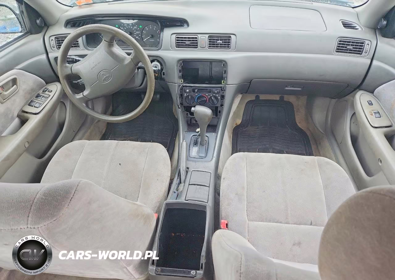 1998 Toyota Camry Le VIN:JT2BG22K9W0137373 - 8