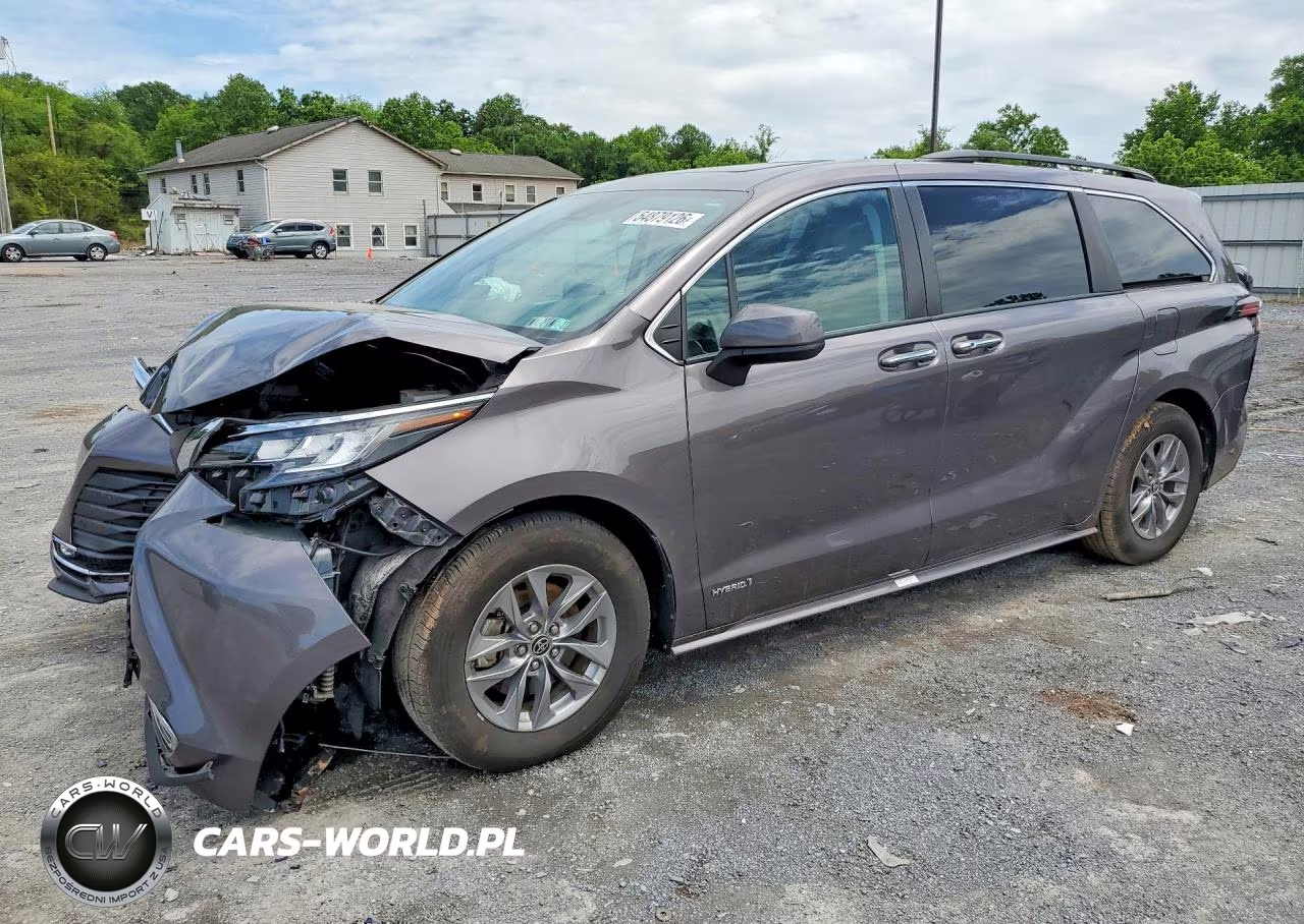 2021 Toyota Sienna Xle – zdjęcie 1 z 13