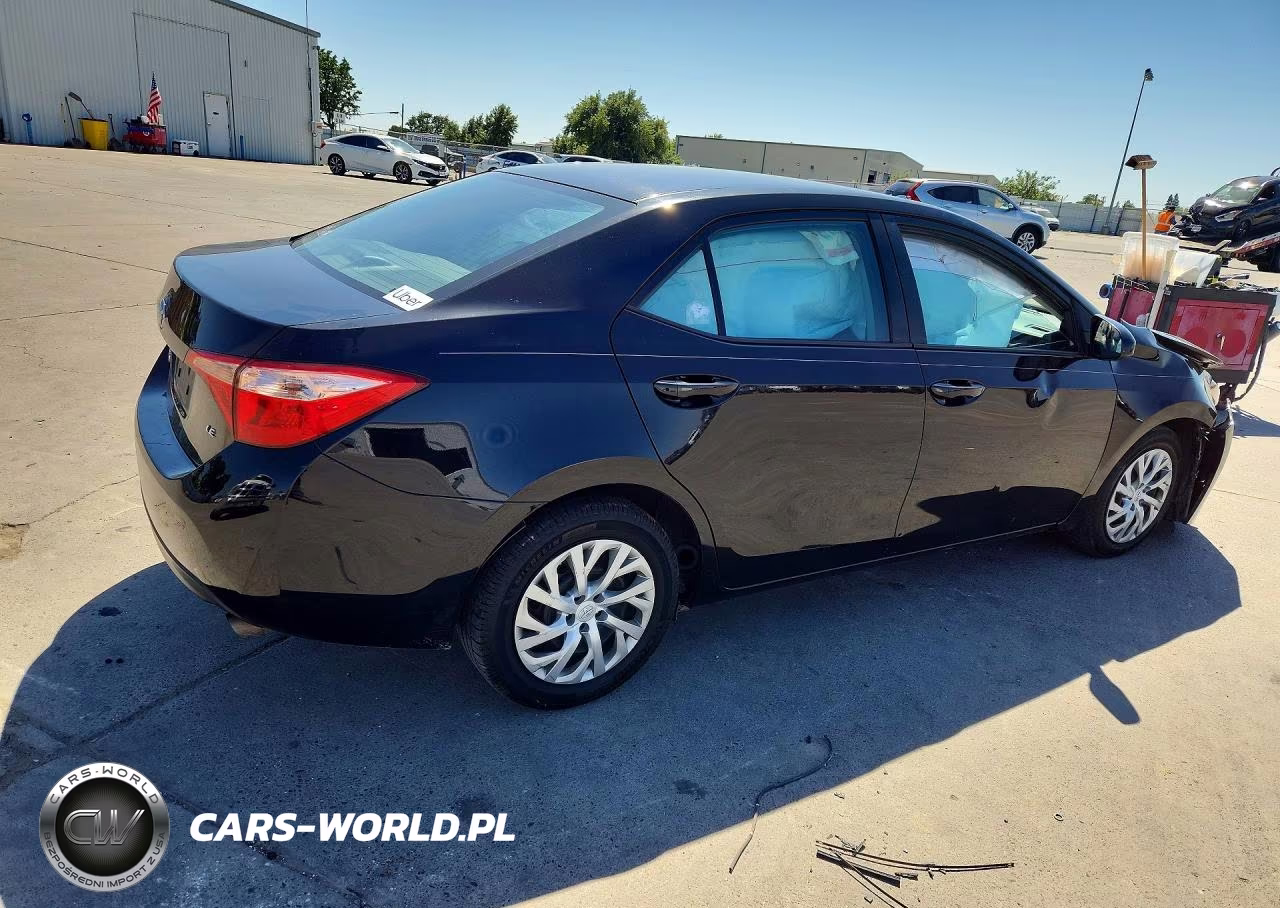 2019 Toyota Corolla Le VIN:2T1BURHE6KC230510 - 3