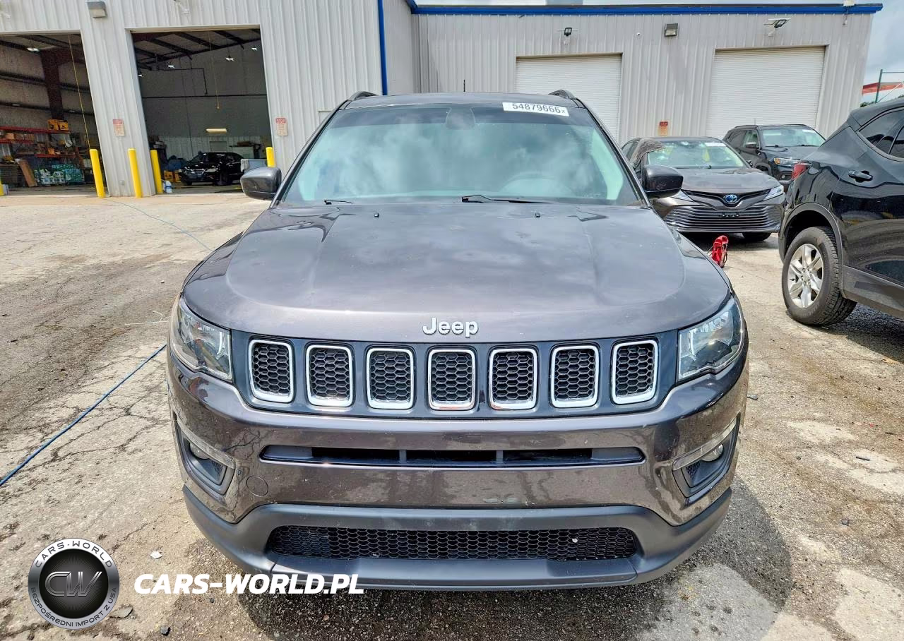 2018 Jeep Compass Latitude VIN:3C4NJDBB0JT246298 - 5