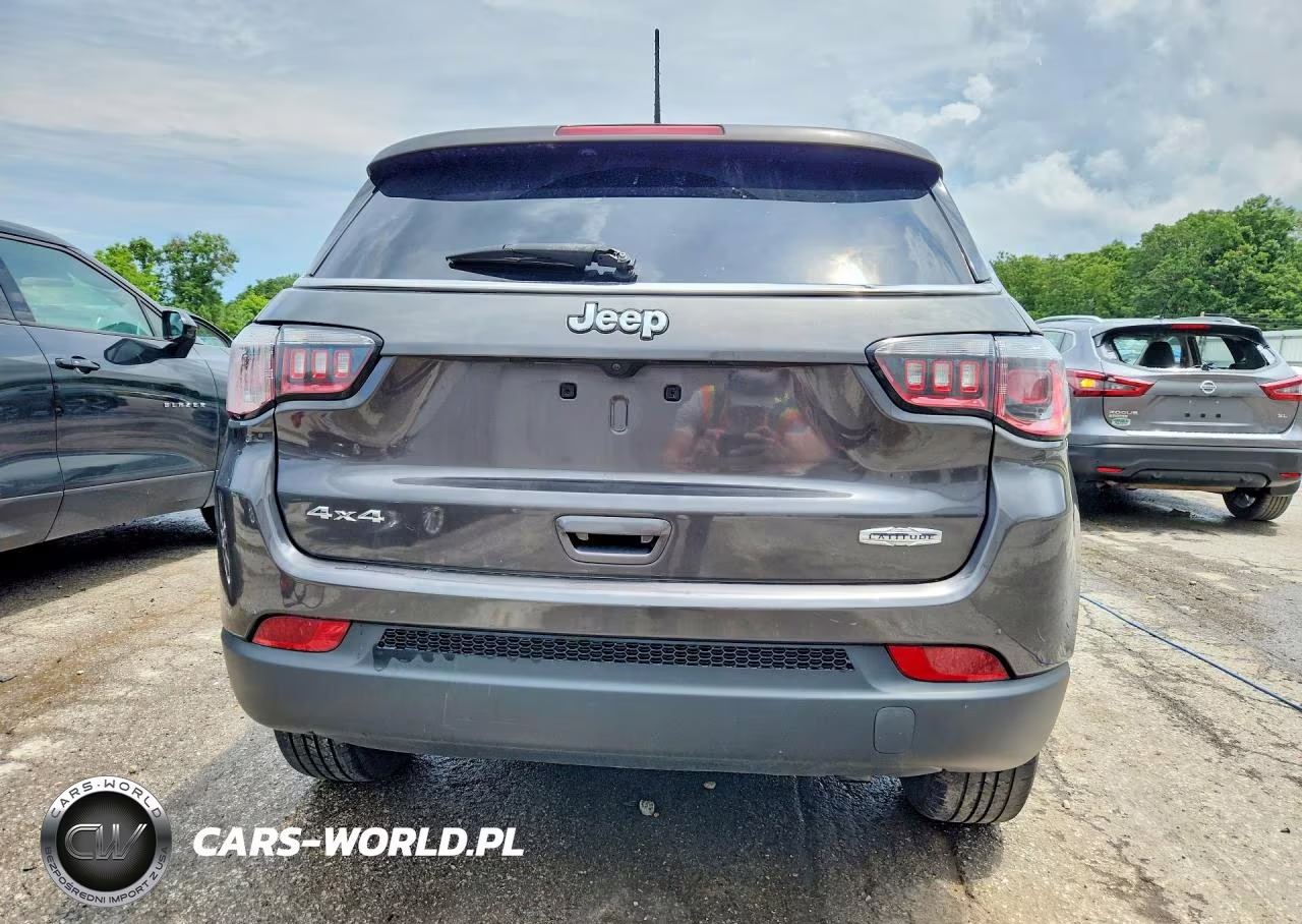 2018 Jeep Compass Latitude VIN:3C4NJDBB0JT246298 - 6