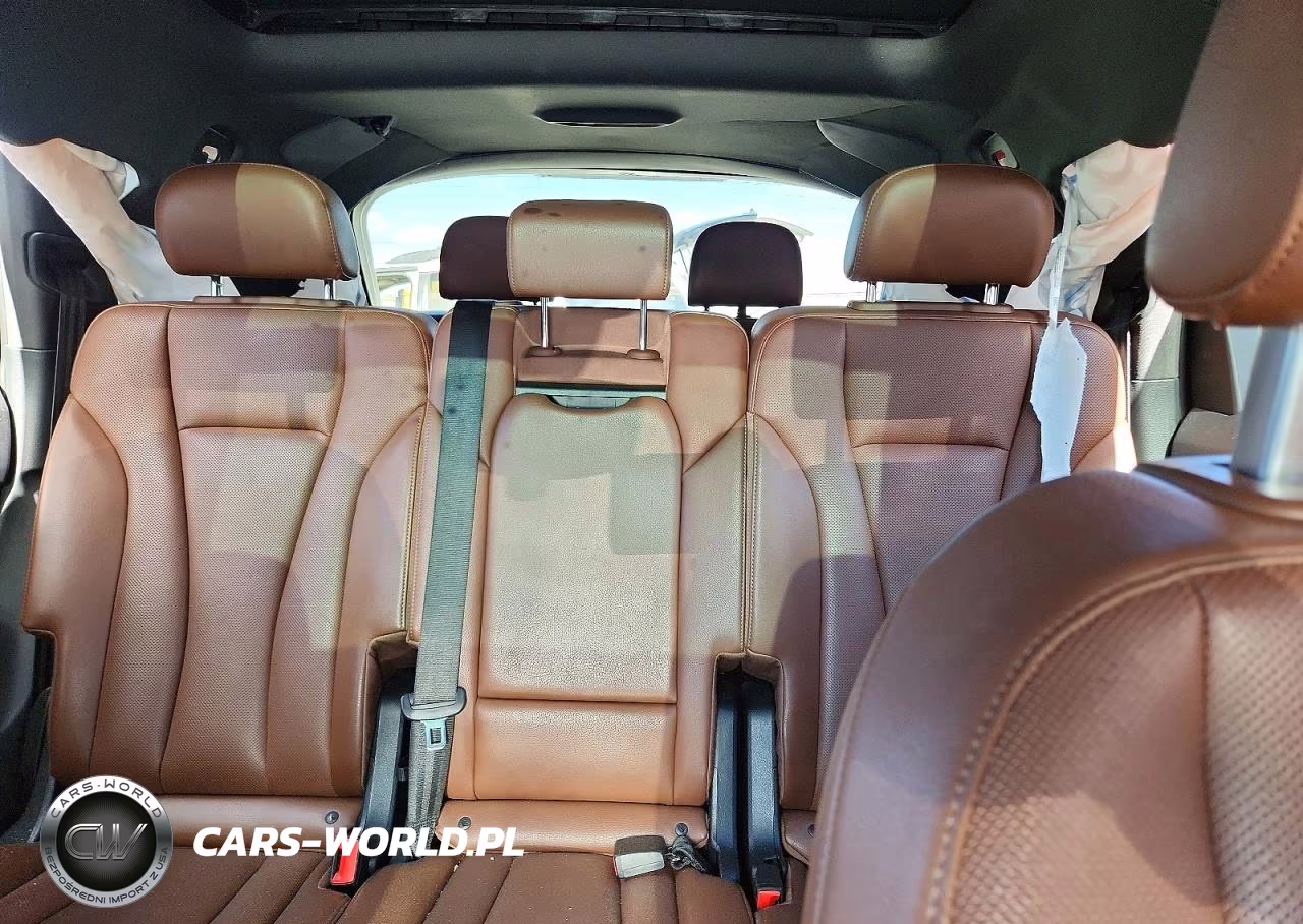 2019 Audi Q7 Premium Plus VIN:WA1LHAF70KD026460 - 10